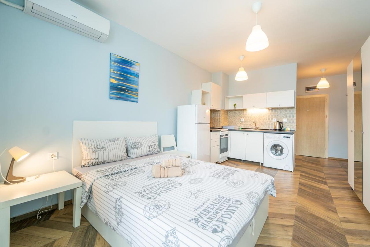 Cozy Little Apartment In Studentski Grad 소피아 외부 사진