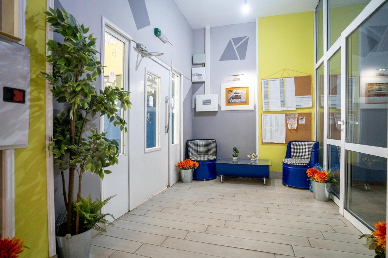 Cozy Little Apartment In Studentski Grad 소피아 외부 사진