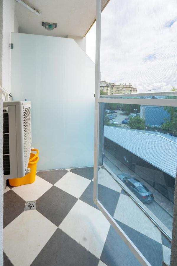 Cozy Little Apartment In Studentski Grad 소피아 외부 사진